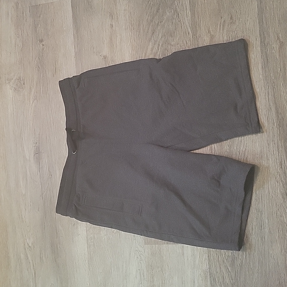 Manguun black sweat shorts elastic waist large